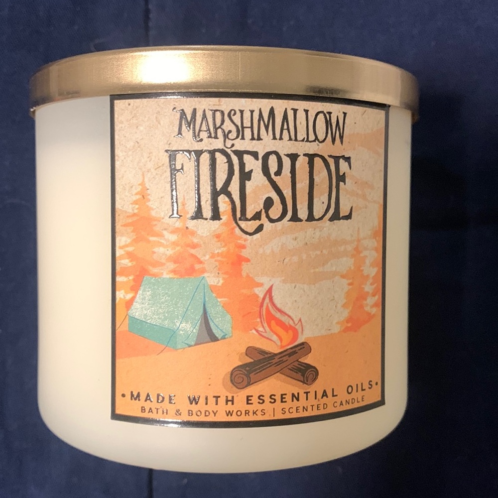 Bath and Body Works Marshmallow Fireside 3 Wick Candle